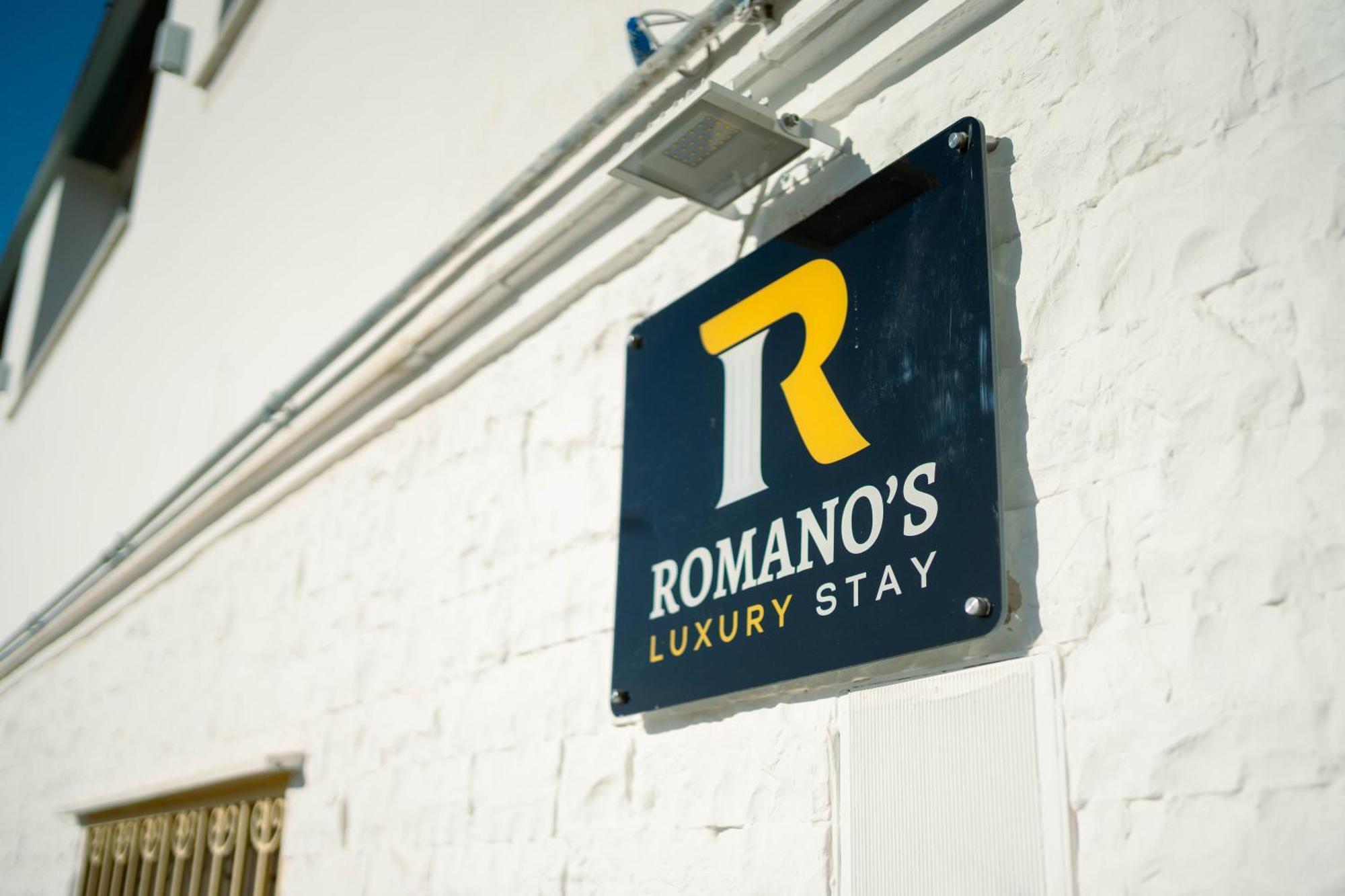Romano'S Luxury Stay B&B Bari Bagian luar foto
