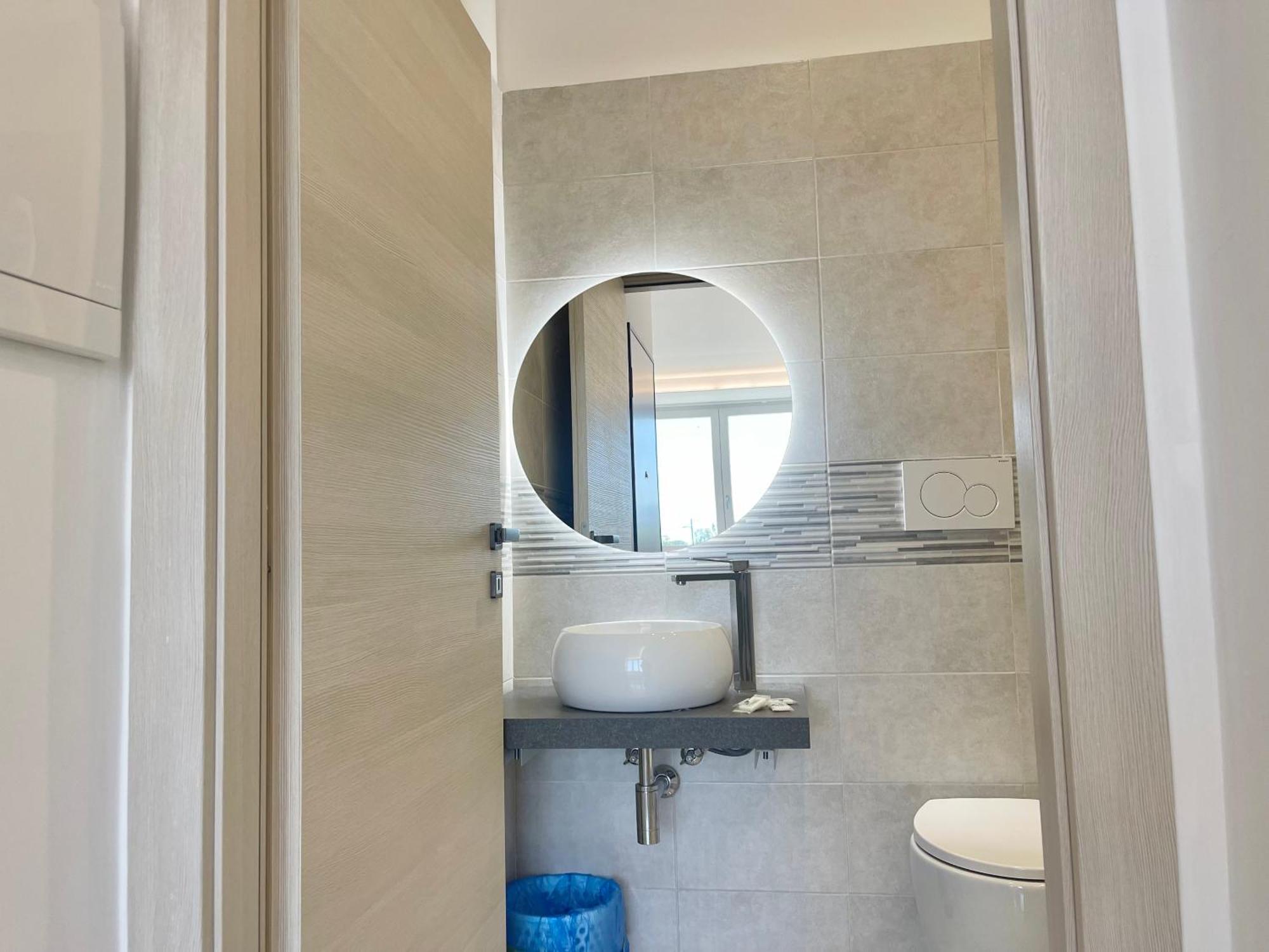Romano'S Luxury Stay B&B Bari Bagian luar foto