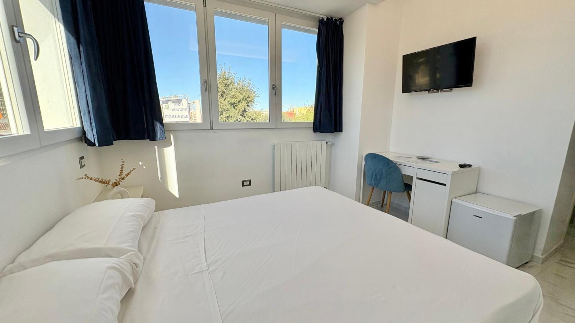 Romano'S Luxury Stay B&B Bari Bagian luar foto