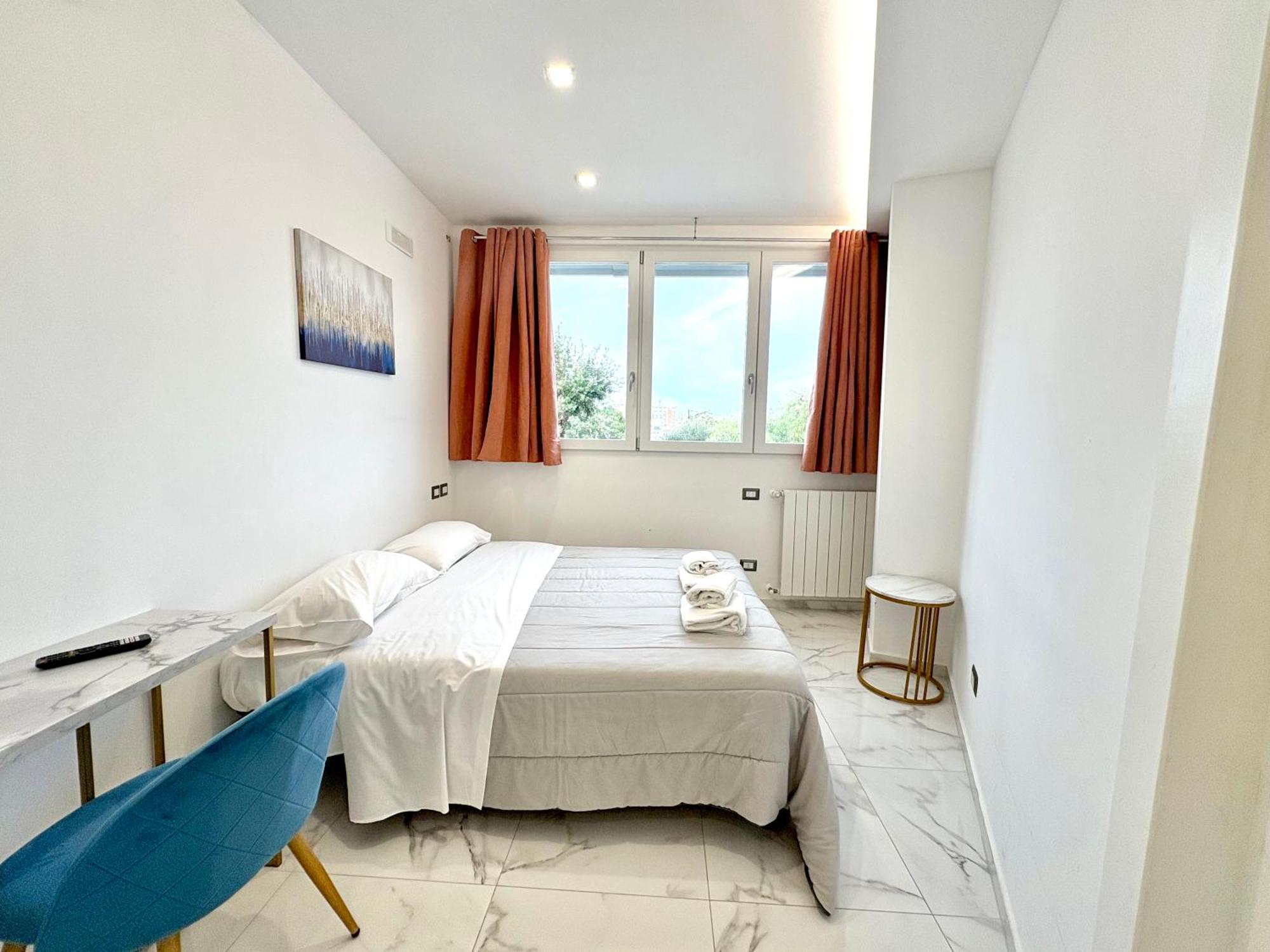 Romano'S Luxury Stay B&B Bari Bagian luar foto