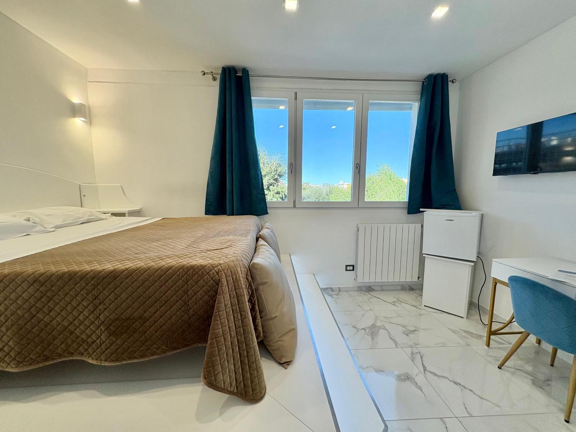 Romano'S Luxury Stay B&B Bari Bagian luar foto